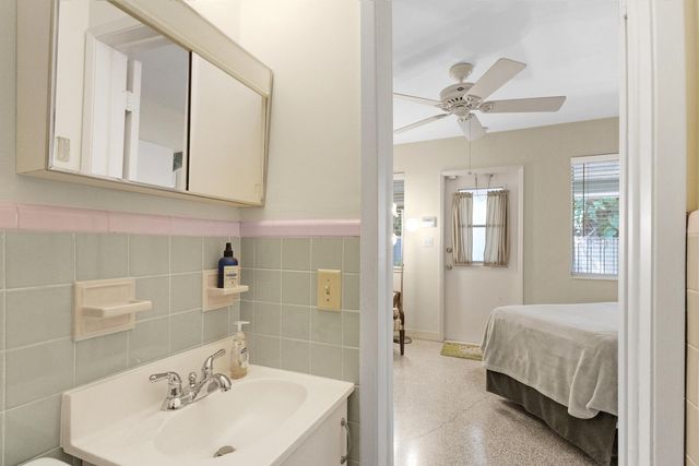 500 NE 14TH Street, Fort Lauderdale, FL 33304