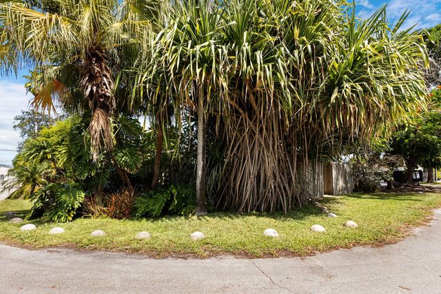 500 NE 14TH Street, Fort Lauderdale, FL 33304