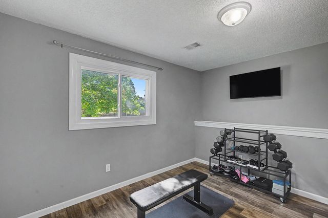 11120 Hampshire Court E, Champlin, MN 55316