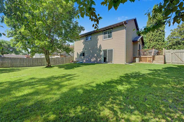 11120 Hampshire Court E, Champlin, MN 55316
