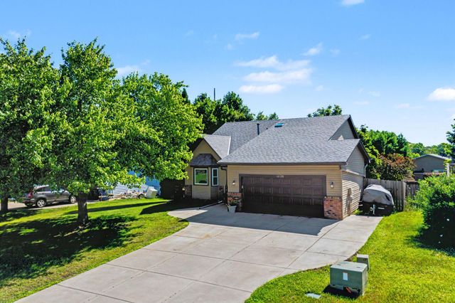 11120 Hampshire Court E, Champlin, MN 55316