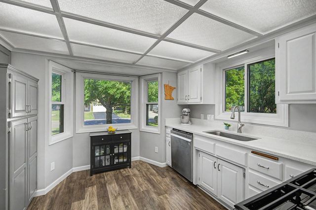 11120 Hampshire Court E, Champlin, MN 55316