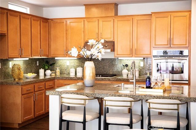 7432 Cobble Creek Drive, Eastvale, CA 92880