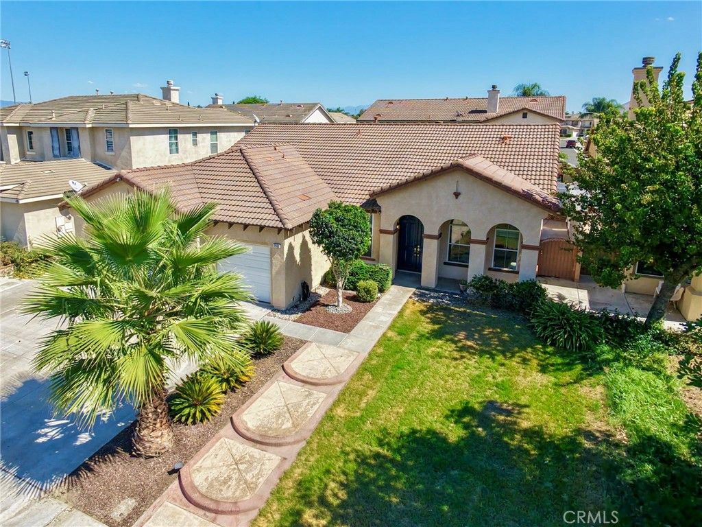 7432 Cobble Creek Drive, Eastvale, CA 92880 — photo 2