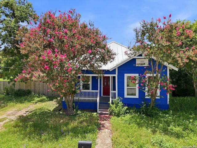 112 Avenue B, Converse, TX 78109