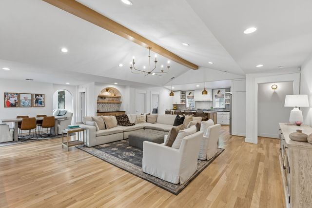 9715 Wisterwood Drive, Dallas, TX 75238