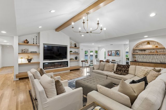 9715 Wisterwood Drive, Dallas, TX 75238