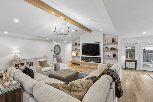 9715 Wisterwood Drive, Dallas, TX 75238