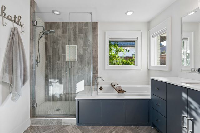 9715 Wisterwood Drive, Dallas, TX 75238