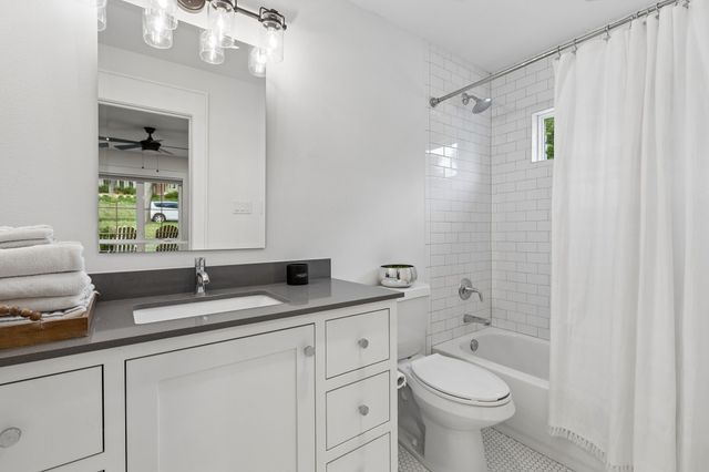 9715 Wisterwood Drive, Dallas, TX 75238