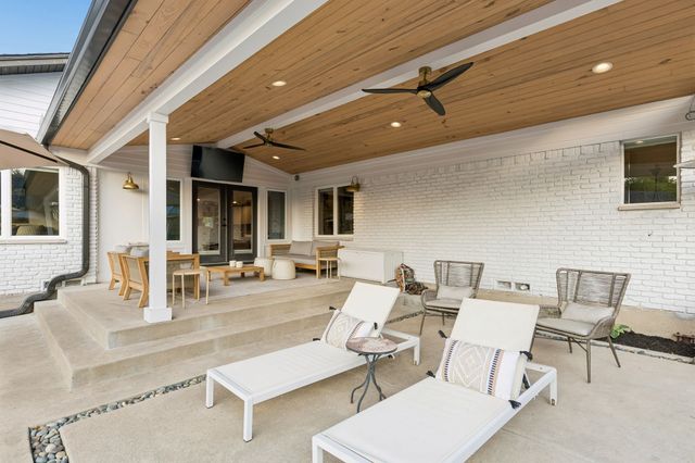 9715 Wisterwood Drive, Dallas, TX 75238