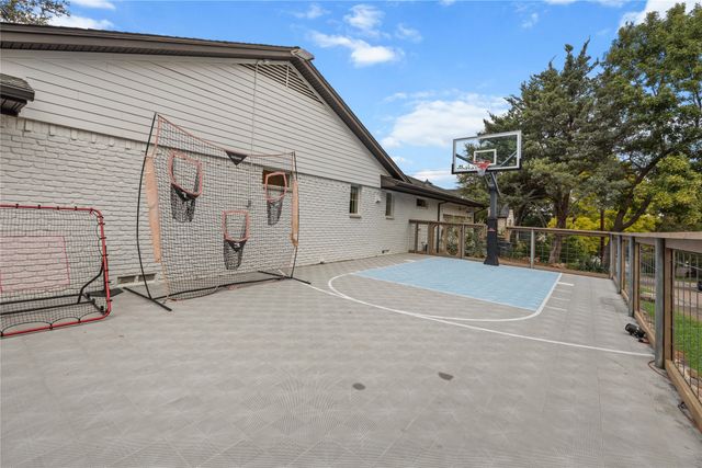 9715 Wisterwood Drive, Dallas, TX 75238