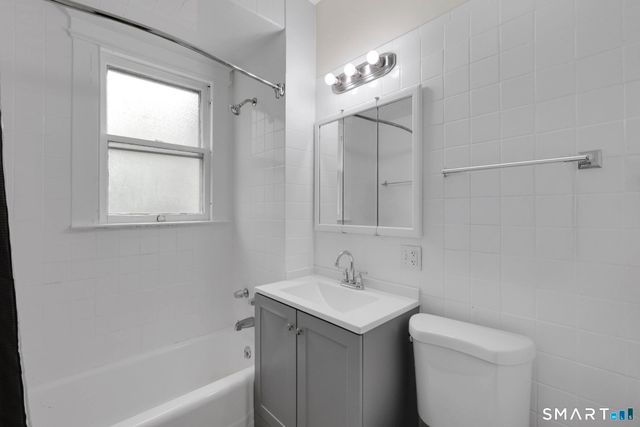 401 Prospect Avenue, West Hartford, CT 06107