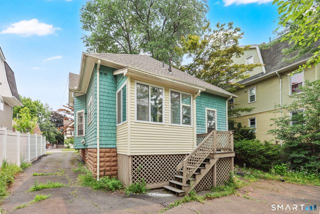 401 Prospect Avenue, West Hartford, CT 06107