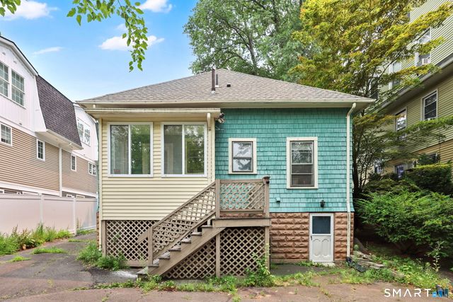 401 Prospect Avenue, West Hartford, CT 06107