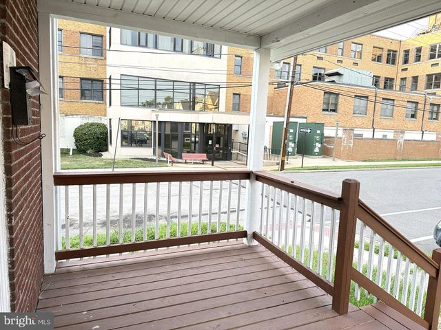 200 NASSAU PL, Norristown, PA 19401