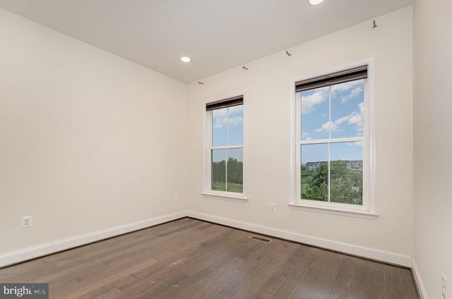 1729 COTTONWOOD GROVE RD, Dumfries, VA 22026