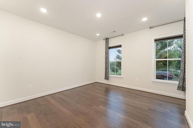 1729 COTTONWOOD GROVE RD, Dumfries, VA 22026