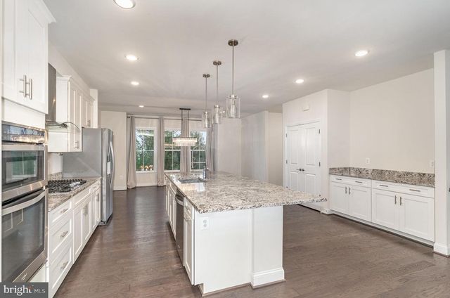 1729 COTTONWOOD GROVE RD, Dumfries, VA 22026