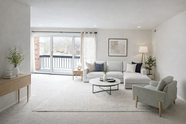 101 Lake Hinsdale Drive 205, Willowbrook, IL 60527