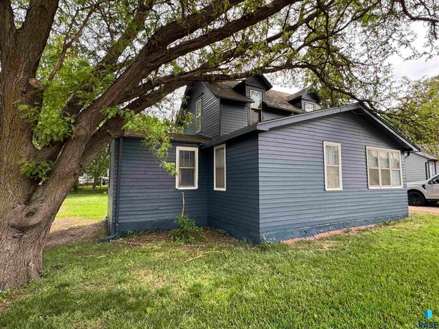 524 N Cliff Ave Avenue, Sioux Falls, SD 57103
