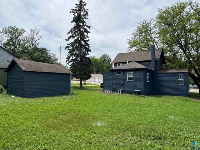524 N Cliff Ave Avenue, Sioux Falls, SD 57103