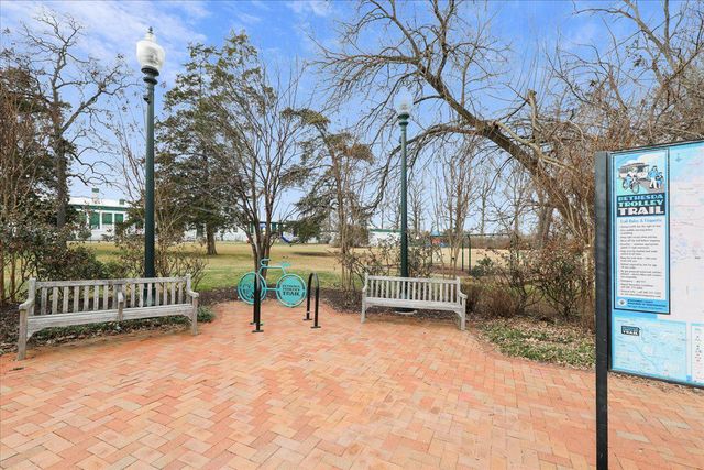 9600 PAGE AVE, Bethesda, MD 20814