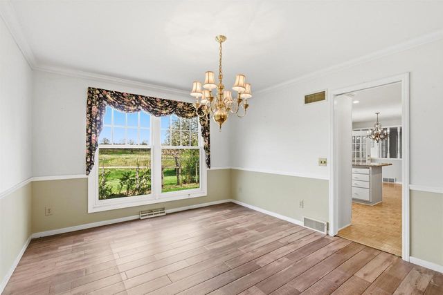 1542 Comanche Glen, Madison, WI 53704