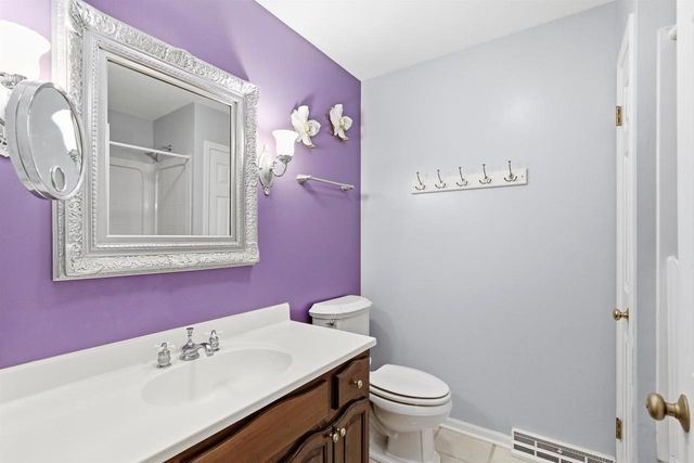 1542 Comanche Glen, Madison, WI 53704