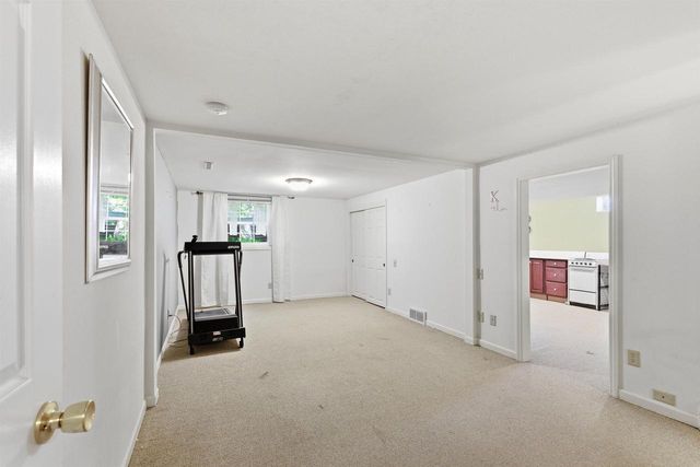 1542 Comanche Glen, Madison, WI 53704