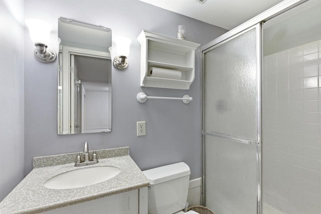 1542 Comanche Glen, Madison, WI 53704