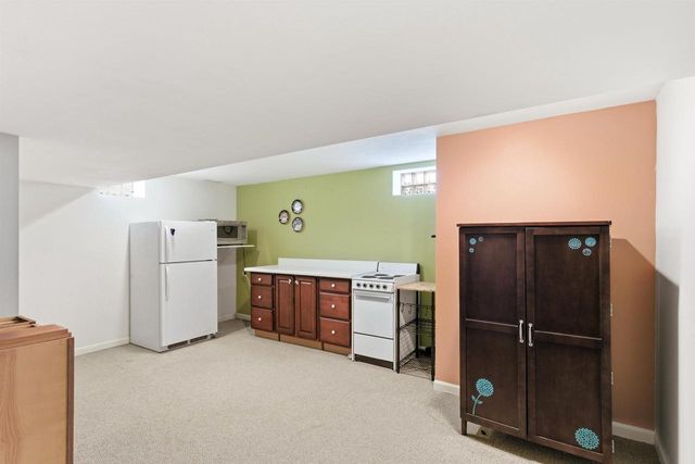 1542 Comanche Glen, Madison, WI 53704