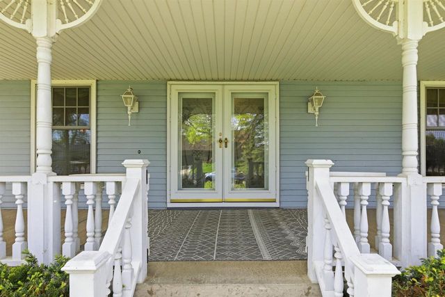 1542 Comanche Glen, Madison, WI 53704