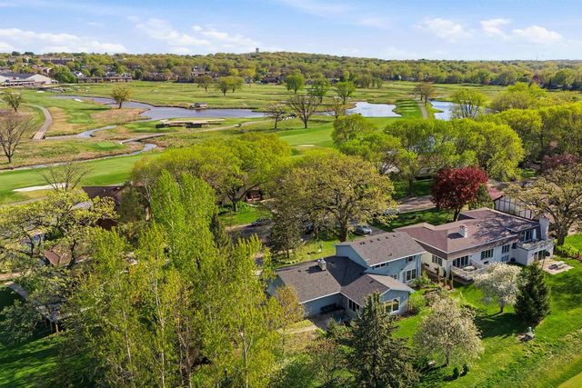 1542 Comanche Glen, Madison, WI 53704