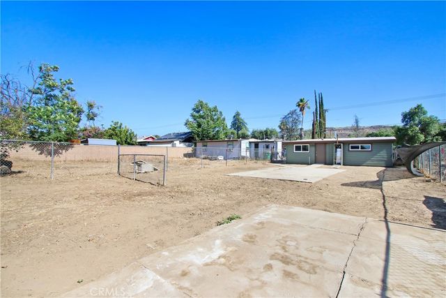 40692 Stetson, Hemet, CA 92544