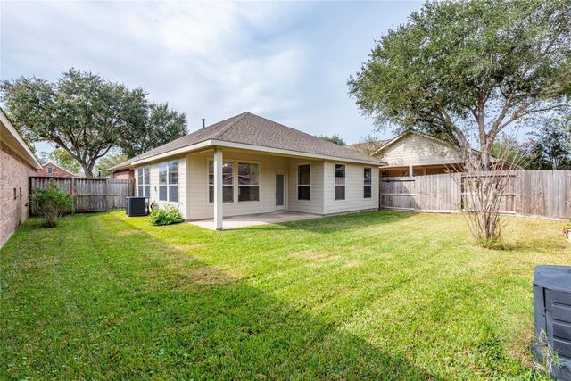1319 Palermo Drive, Pearland, TX 77581