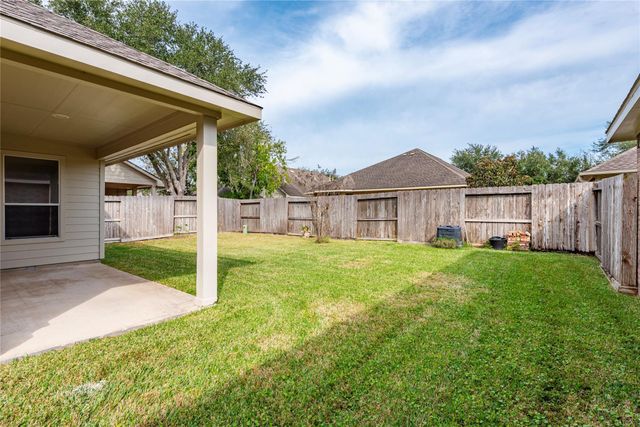1319 Palermo Drive, Pearland, TX 77581
