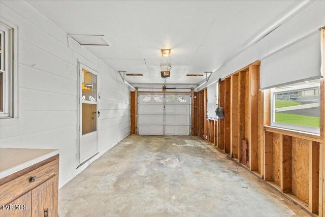 426 Holly Street, Mount Carmel, TN 37645