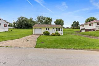 426 Holly Street, Mount Carmel, TN 37645