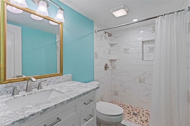 404 Mercer St, Port Aransas, TX 78373