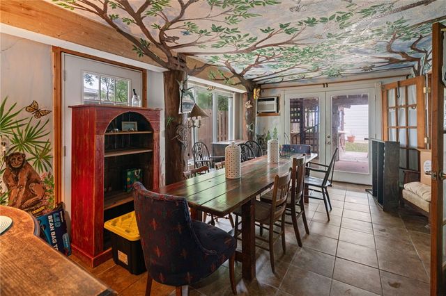 404 Mercer St, Port Aransas, TX 78373