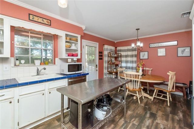 1000 Middle Ring Road, Mobile, AL 36608