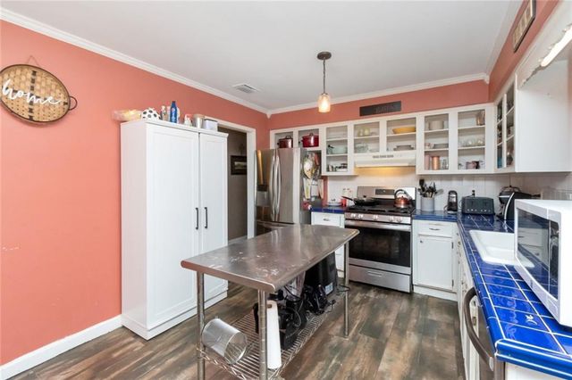 1000 Middle Ring Road, Mobile, AL 36608