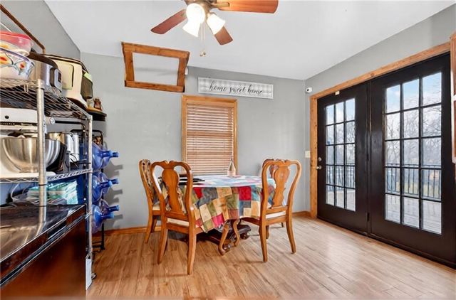 17503 S 900 Road, Nevada, MO 64772