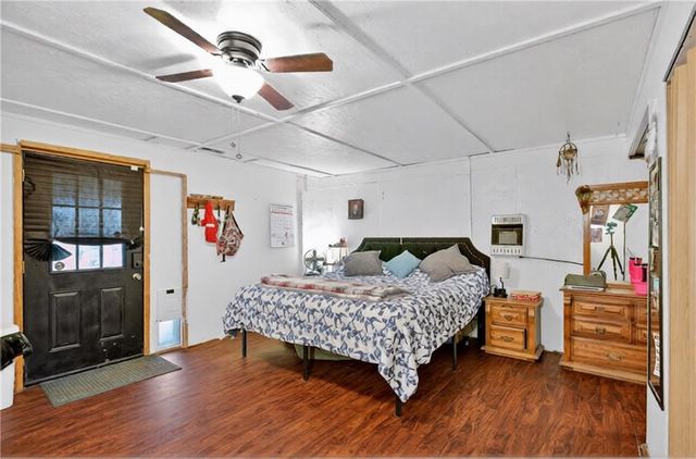 17503 S 900 Road, Nevada, MO 64772