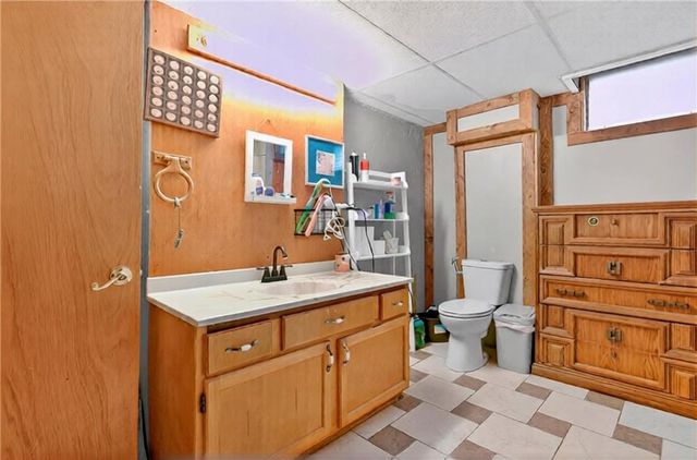 17503 S 900 Road, Nevada, MO 64772