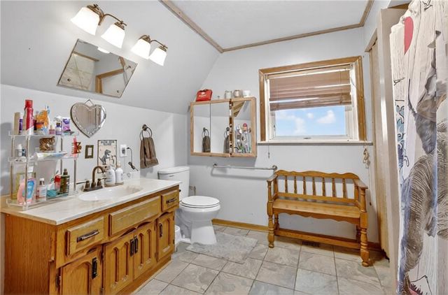 17503 S 900 Road, Nevada, MO 64772