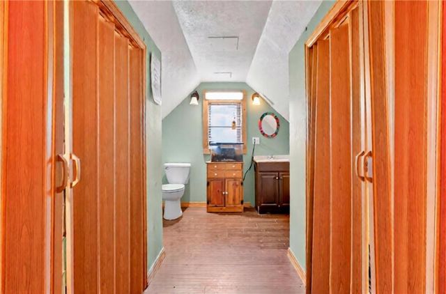 17503 S 900 Road, Nevada, MO 64772