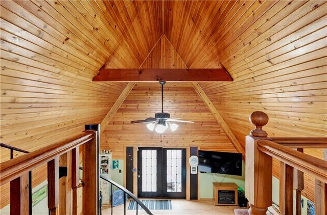 17503 S 900 Road, Nevada, MO 64772