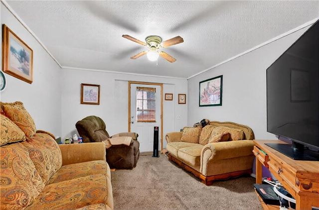 17503 S 900 Road, Nevada, MO 64772